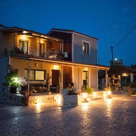 Villeta Nikol “Νηνεμία” Lixouri Buitenkant foto